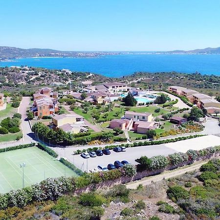 Hotel Baia Aranzos Pittulongu Екстериор снимка