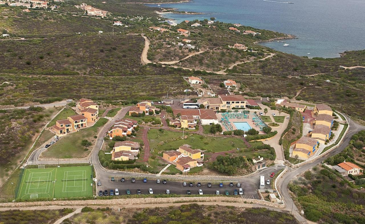 Hotel Baia Aranzos Pittulongu Екстериор снимка